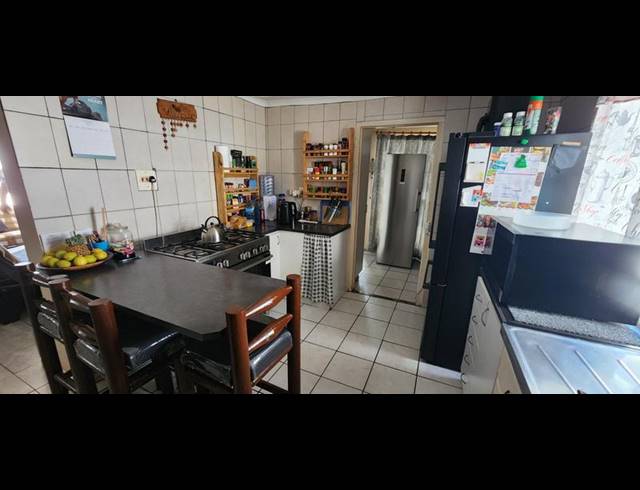3 BEDROOM HOUSE FOR SALE IN GANSBAAI CENTRAL
